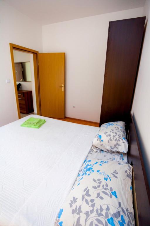 Villa Maria Apartments 卡梅纳里 客房 照片